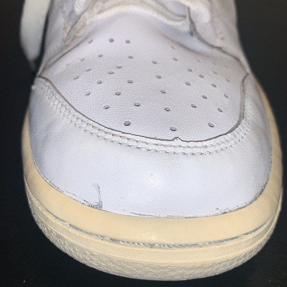 Nike Dunk Low.  2008.  Size 9.  Retro White Pure Platinum. - Picture 11 of 14